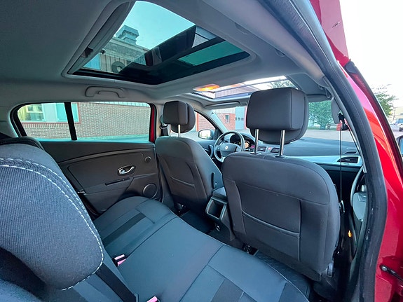 Renault Megane III 5 of 8