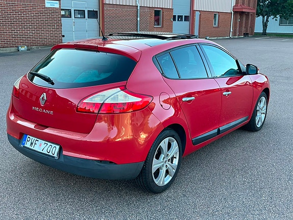 Renault Megane III 4 of 8