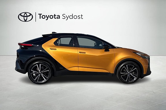 Toyota C-HR 17 of 21