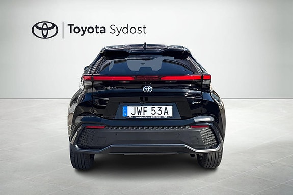Toyota C-HR 5 of 21