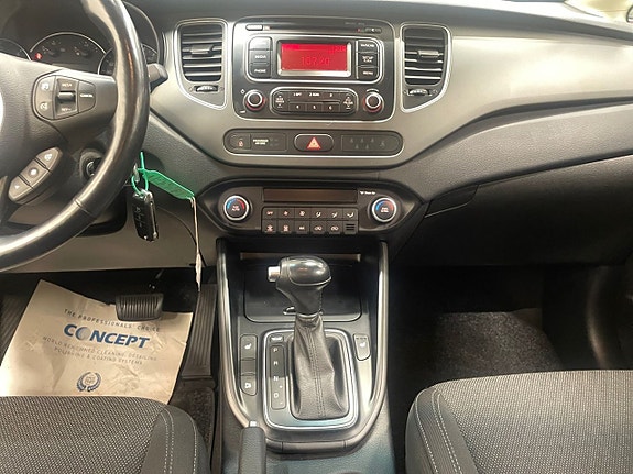 Kia Carens 11 of 20