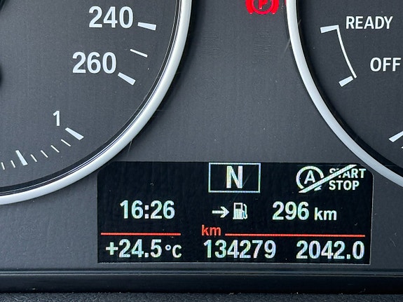 BMW 218i 15 of 17