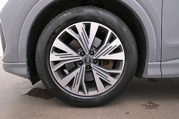 Audi Q4 e-tron 27 of 27