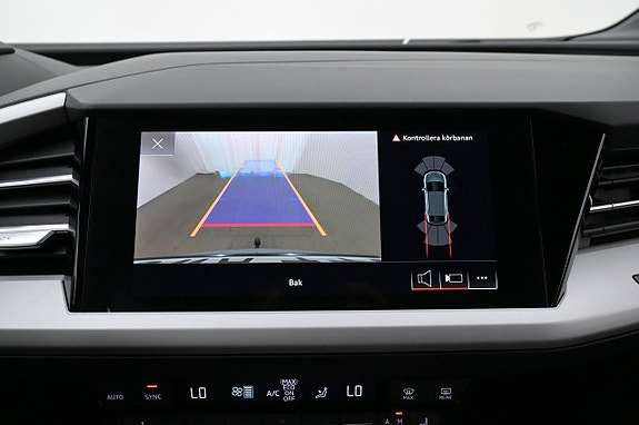 Audi Q4 e-tron 13 of 27