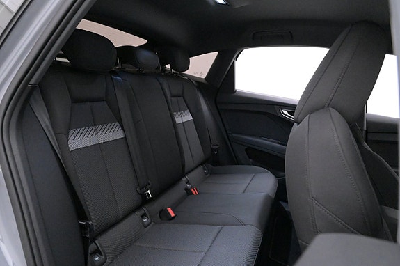 Audi Q4 e-tron 20 of 27