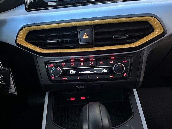 Seat Arona 16 of 16