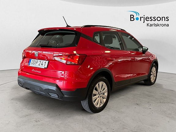 Seat Arona 3 of 16