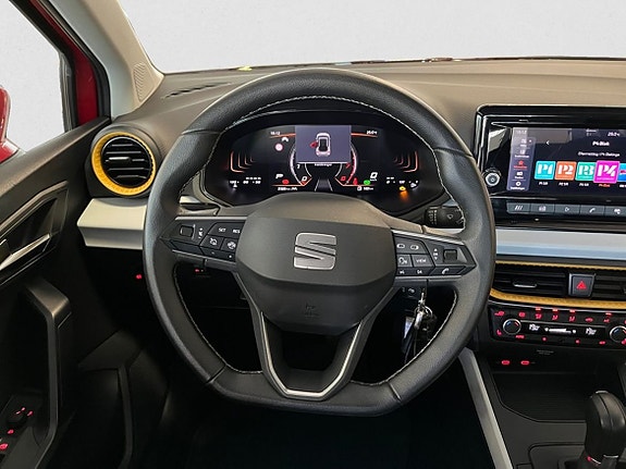 Seat Arona 10 of 16