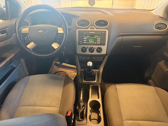 Ford Focus 8 of 11