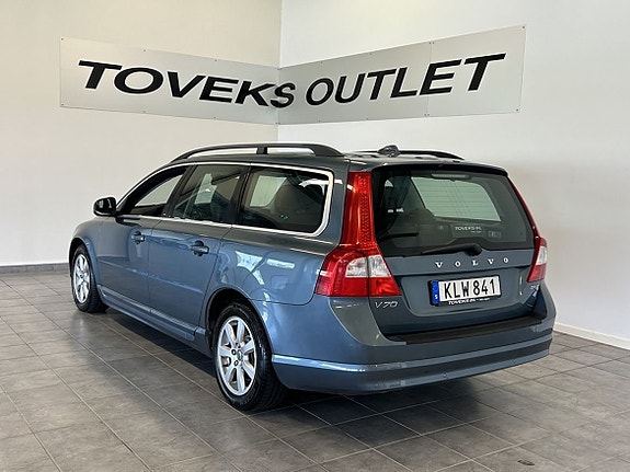 Volvo V70 4 of 18