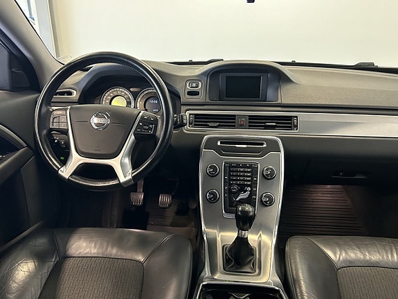 Volvo V70 10 of 18
