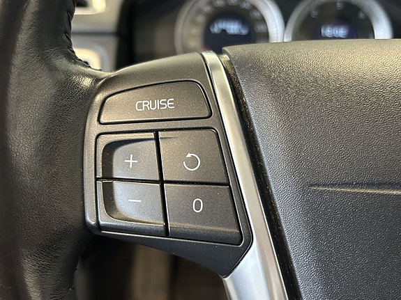 Volvo V70 12 of 18
