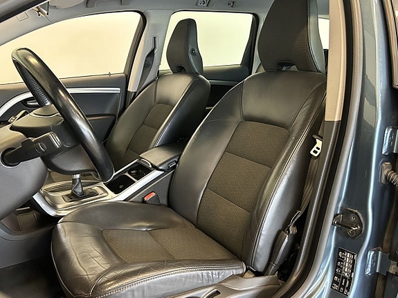 Volvo V70 8 of 18