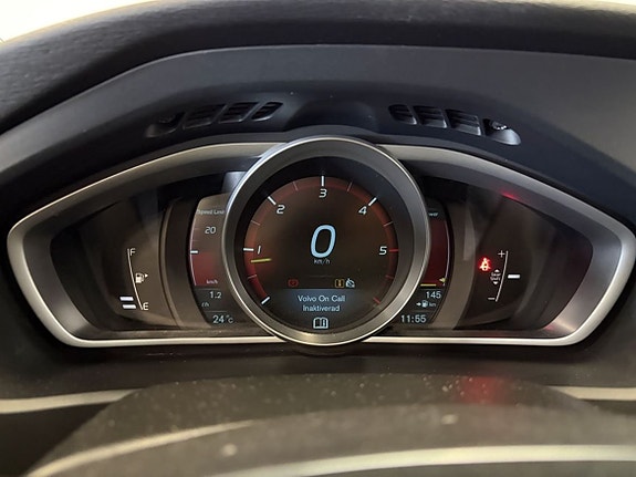 Volvo V40 13 of 14