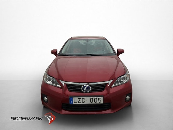 Lexus CT200h 2 of 30