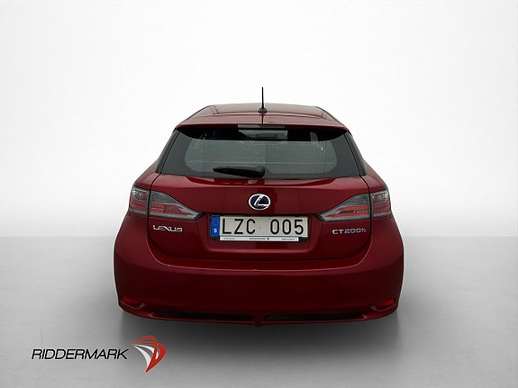 Lexus CT200h 7 of 30