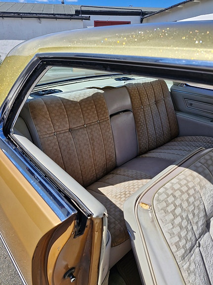 Cadillac Coupé DeVille 13 of 14
