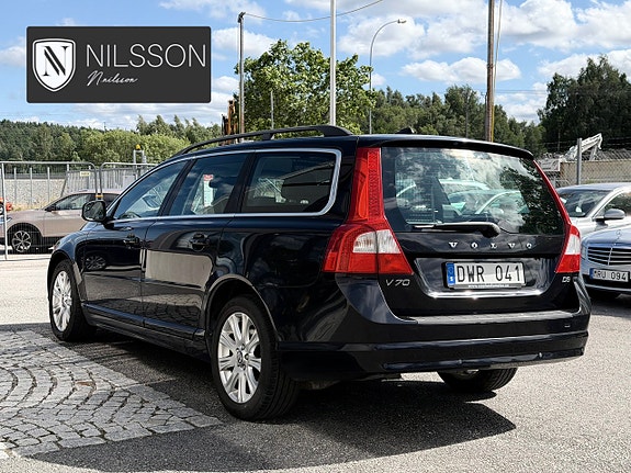 Volvo V70 9 of 30