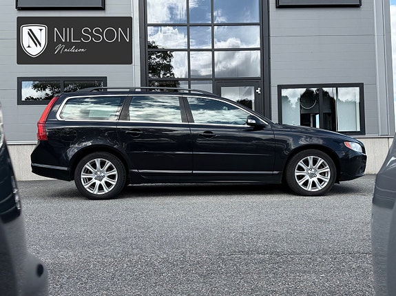 Volvo V70 15 of 30