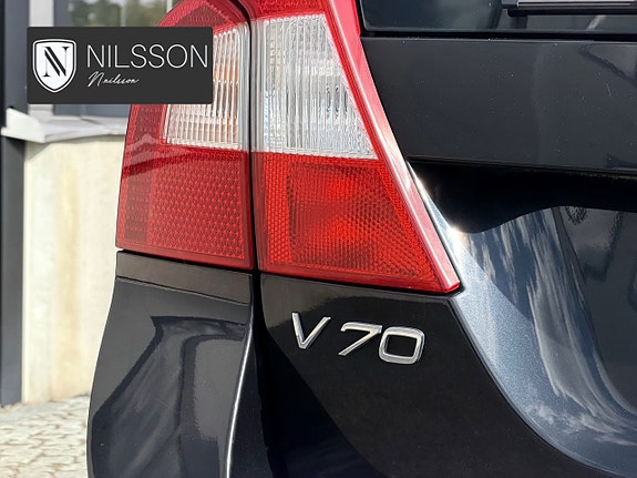 Volvo V70 11 of 30