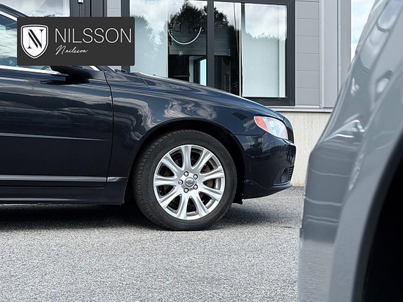Volvo V70 17 of 30