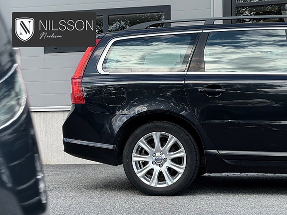 Volvo V70 16 of 30