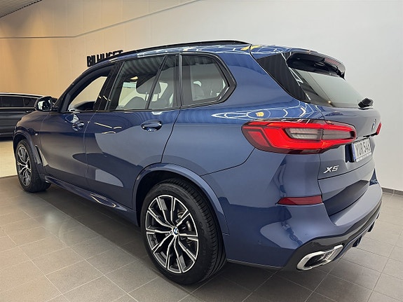 BMW X5 4 of 25