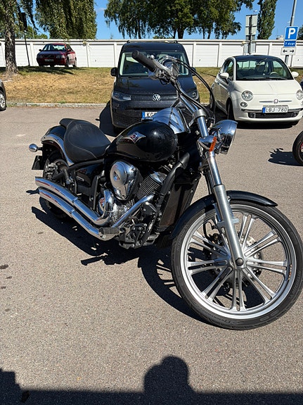 Kawasaki Vulcan 900 Custom 5 of 5