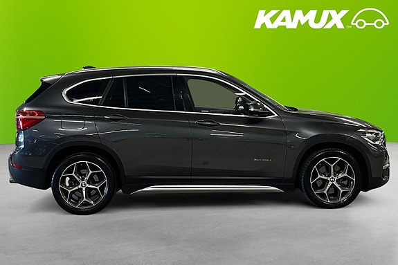 BMW X1 2 of 20