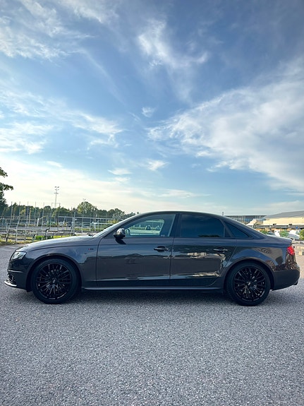 Audi A4 4 of 24
