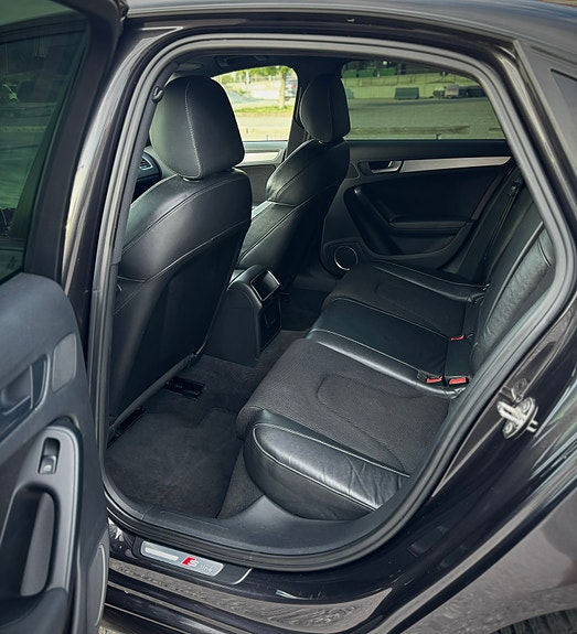 Audi A4 13 of 24