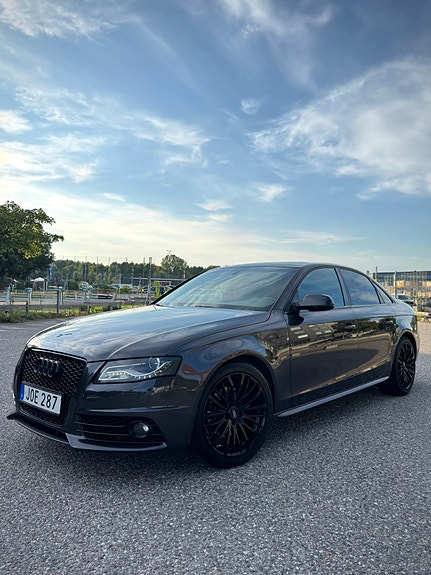 Audi A4 2 of 24