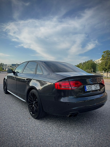 Audi A4 8 of 24