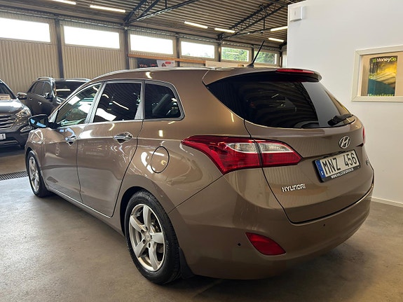 Hyundai i30 4 of 15