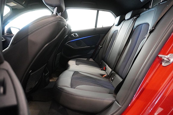 BMW 118i 6 of 14