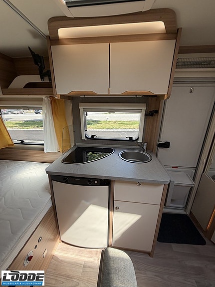 Weinsberg CaraOne 390 QD 8 of 9