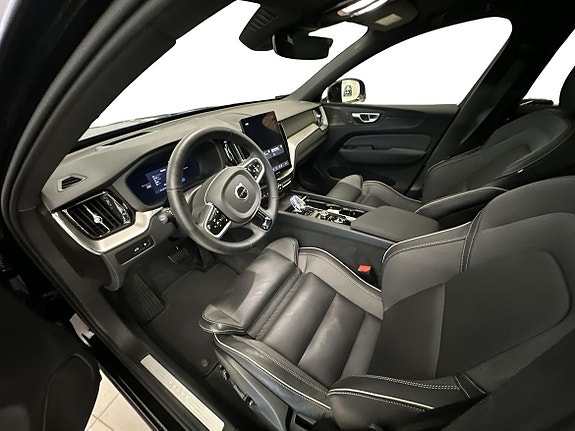 Volvo XC60 6 of 15