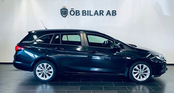 Opel Astra 2 of 12