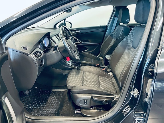 Opel Astra 8 of 12