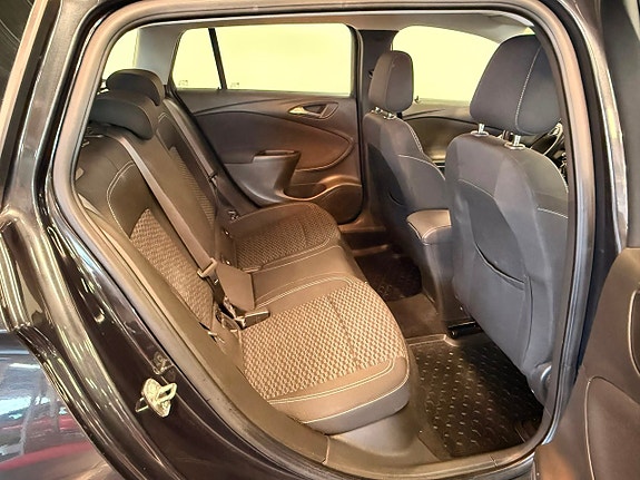 Opel Astra 11 of 12