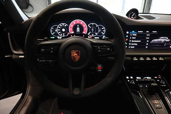Porsche 911 Targa 4 GTS 21 of 29