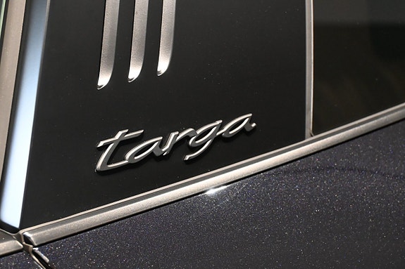 Porsche 911 Targa 4 GTS 14 of 29