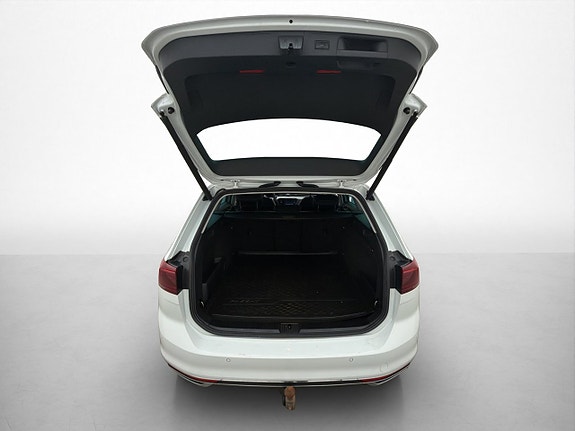 Volkswagen Passat 29 of 30