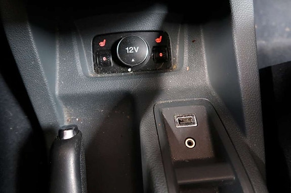 Ford C-Max 10 of 13
