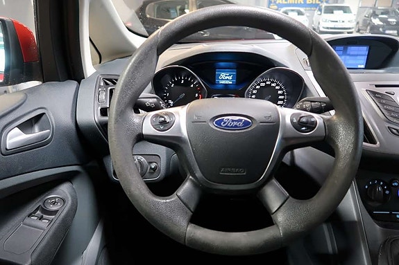 Ford C-Max 8 of 13