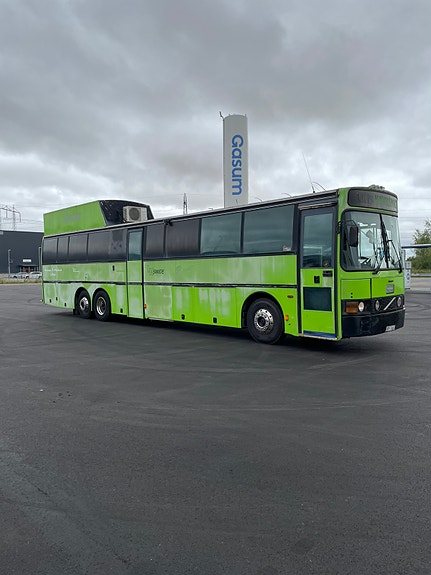Volvo 2 of 27