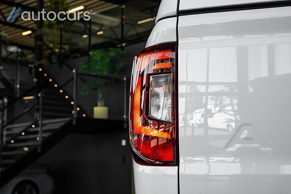 Volkswagen Amarok 13 of 30