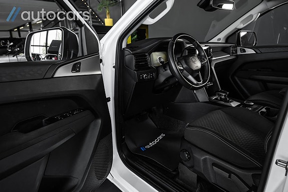 Volkswagen Amarok 17 of 30