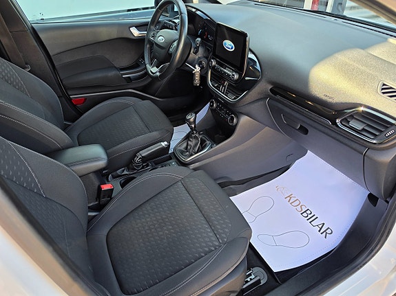 Ford Fiesta 7 of 13