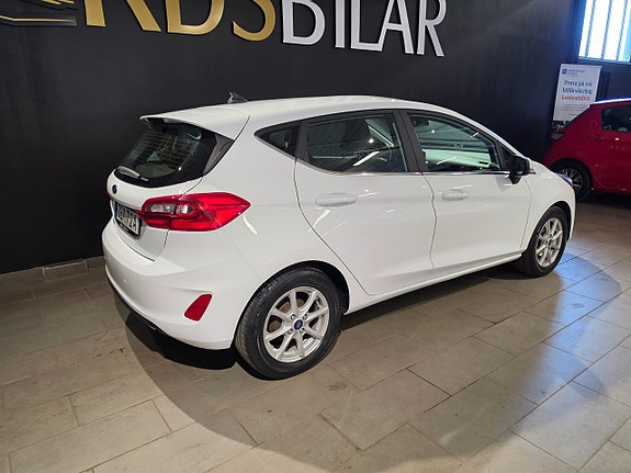 Ford Fiesta 5 of 13